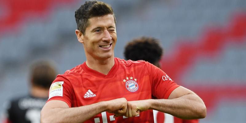 robert-lewandowski-cau-thu-tien-dao-cuong-trang-nhat-ba-lan-478